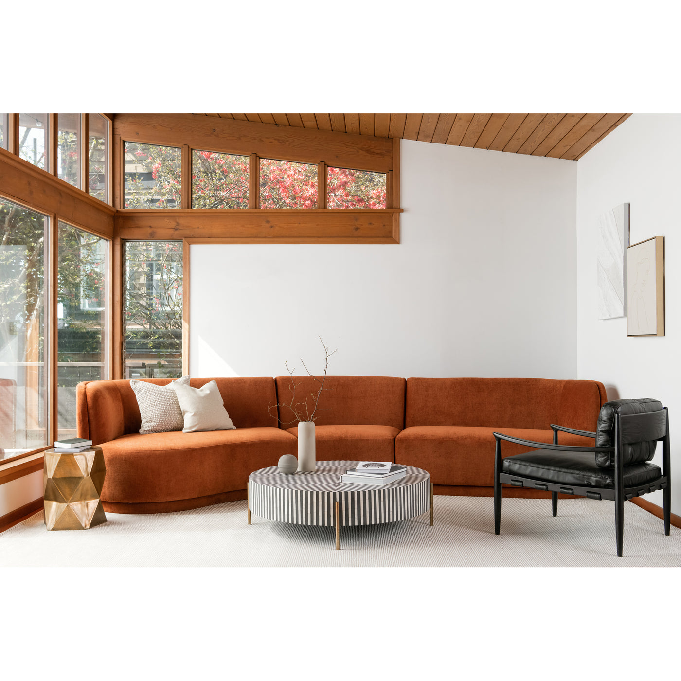 Darling, you're different, and we love it! A keen scene space-wise, this dreamy modular sofa is just as unique as you are....