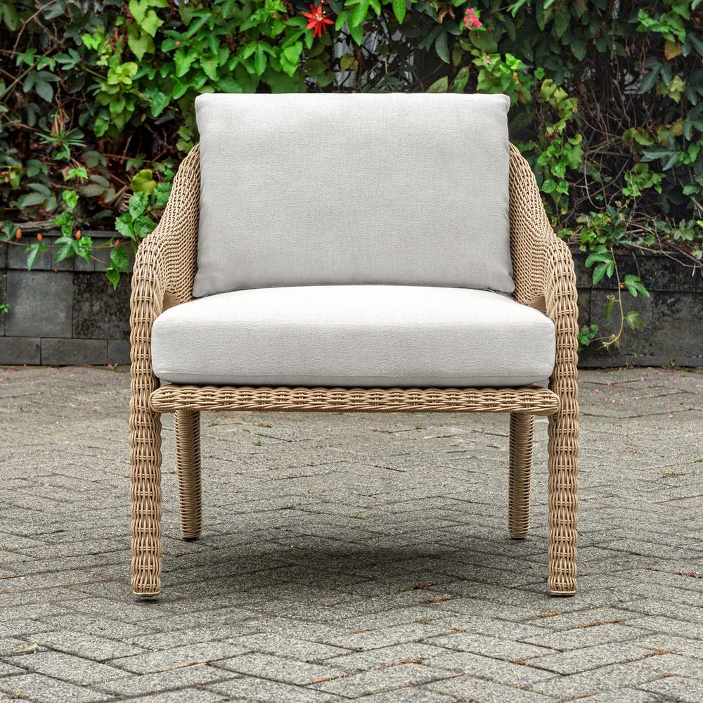 Kavali Outdoor Lounge Chair