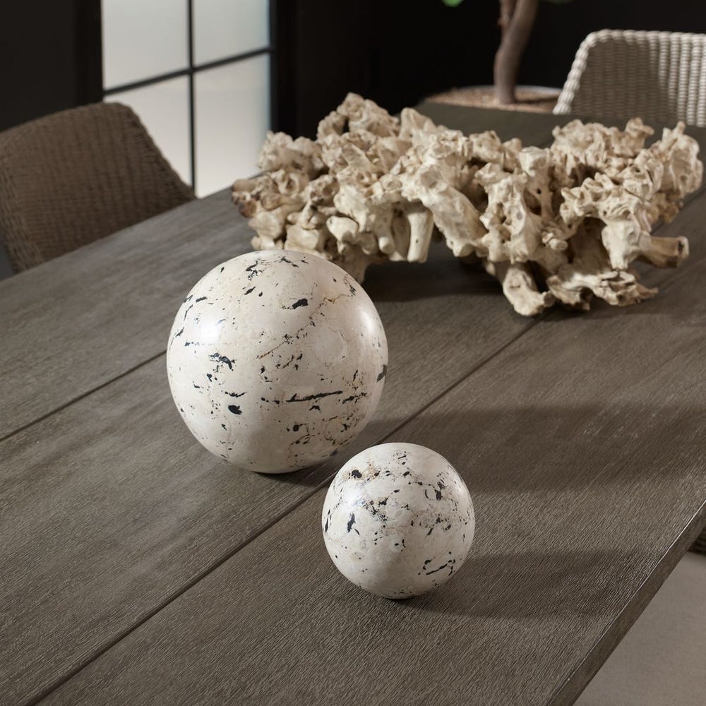 Nouveau Indoor-Outdoor Spheres Set/2