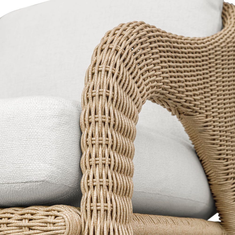 Kavali Outdoor Lounge Chair