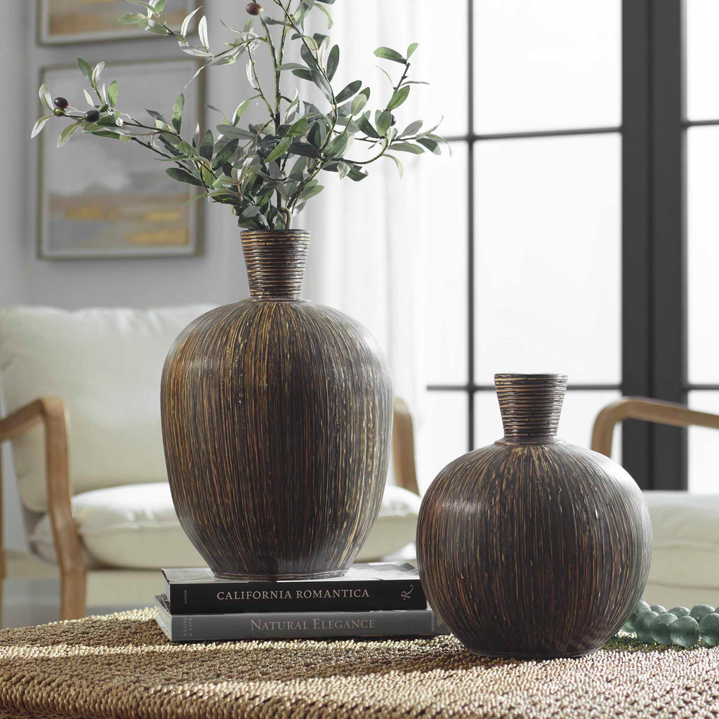 Islander Black Vases Set/2