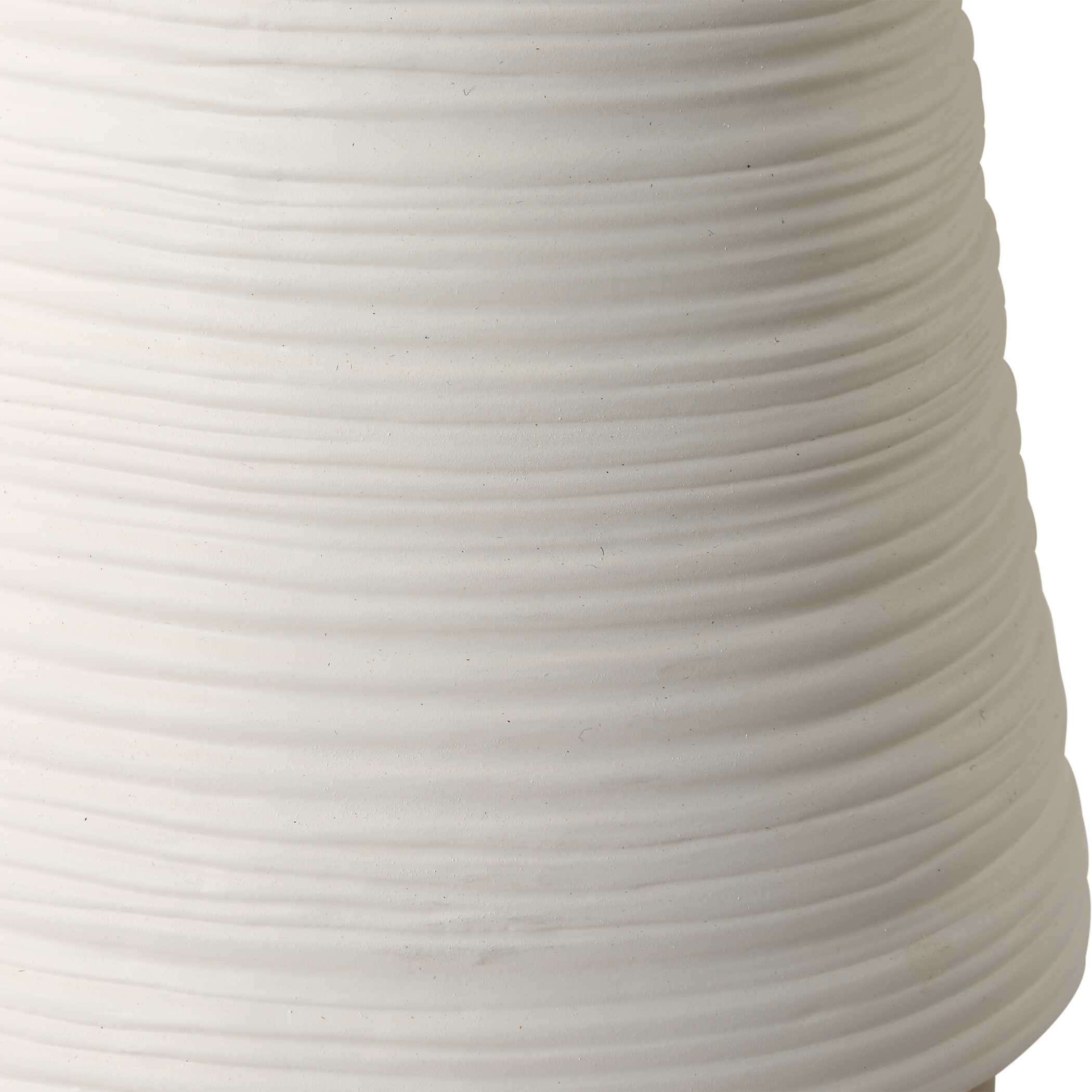 Ridgeline White Vases Set/2