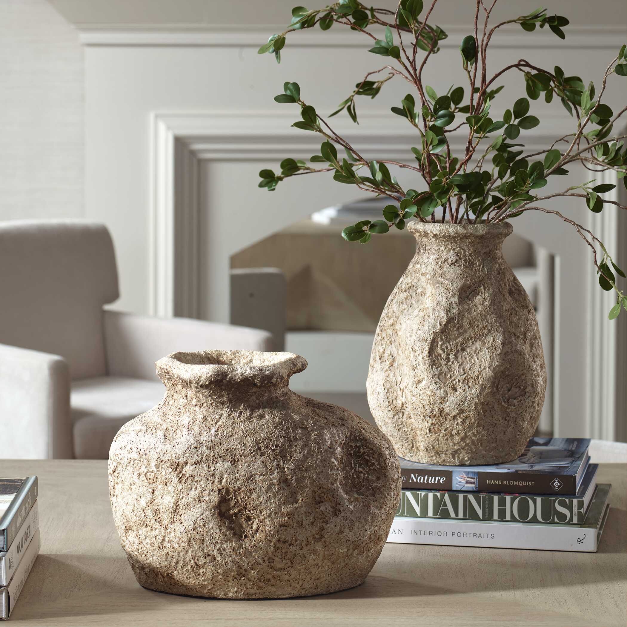 Ancient Echos Vases Set/2