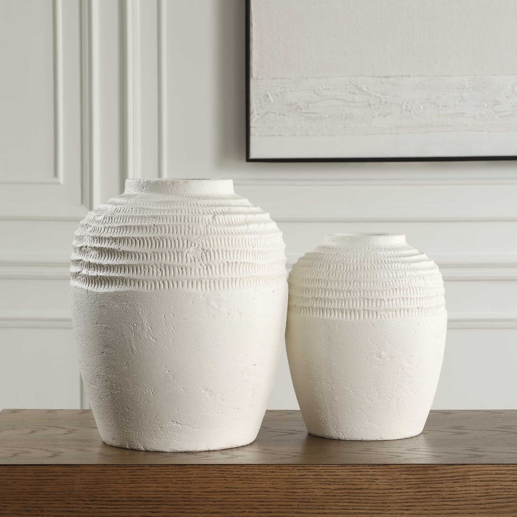 Luna Ridge White Ceramic Vases Set/2