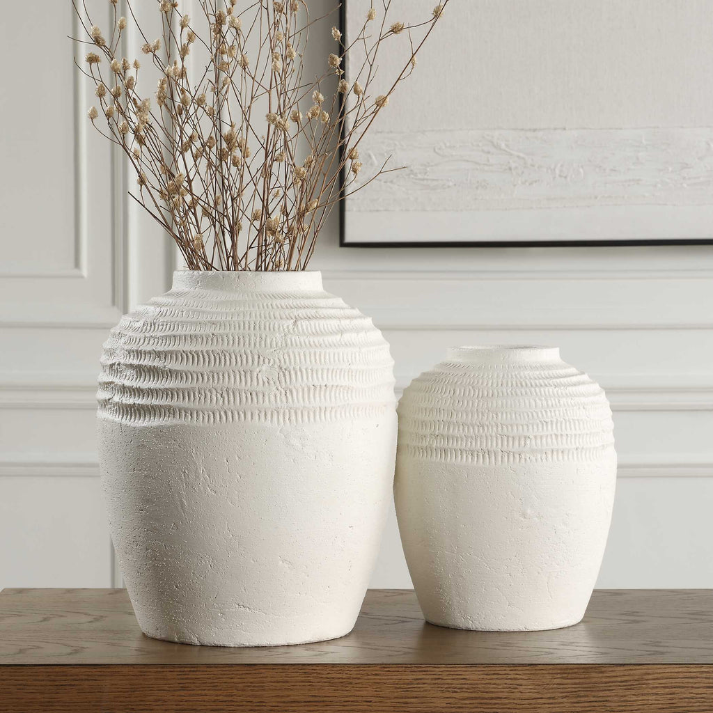 Luna Ridge White Ceramic Vases Set/2