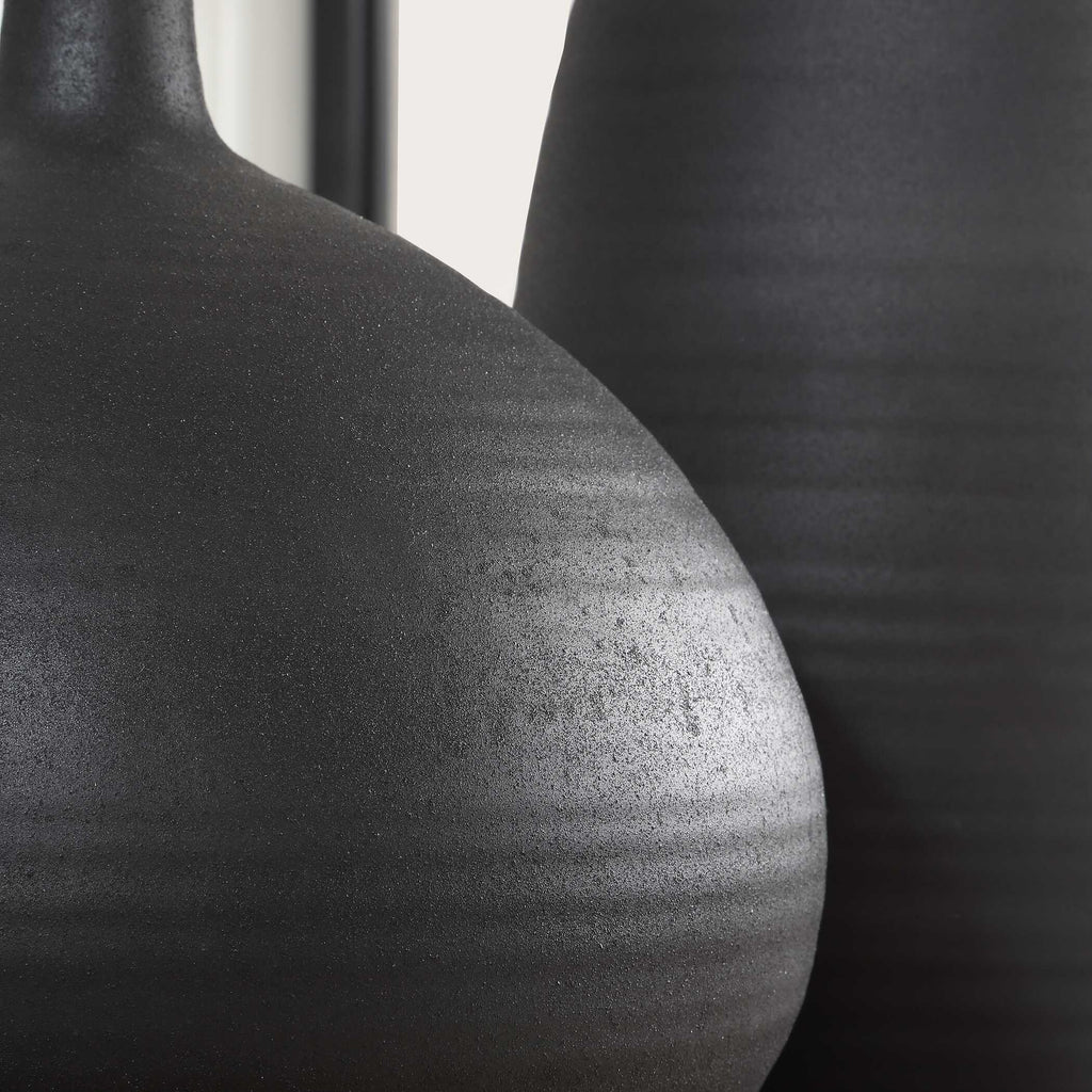 Bower Black Vases Set/2