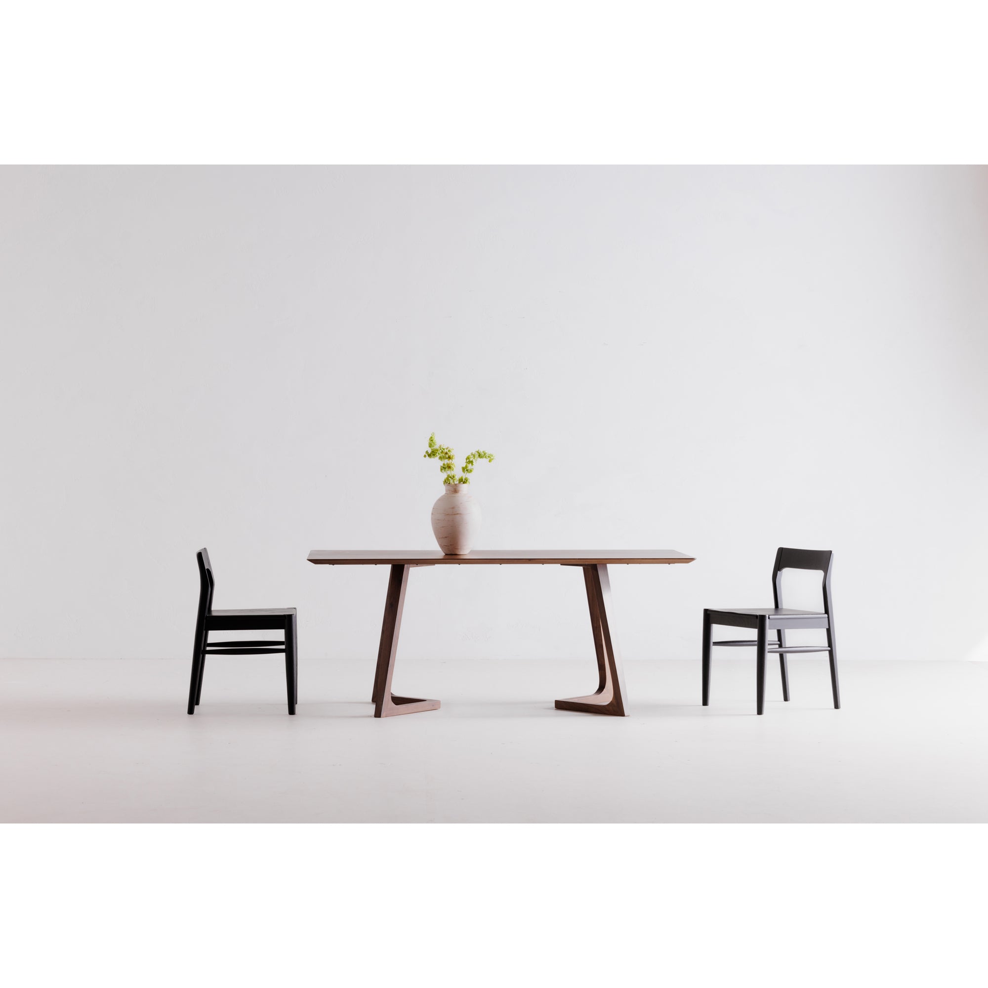 Godenza Rectangular Dining Table Walnut