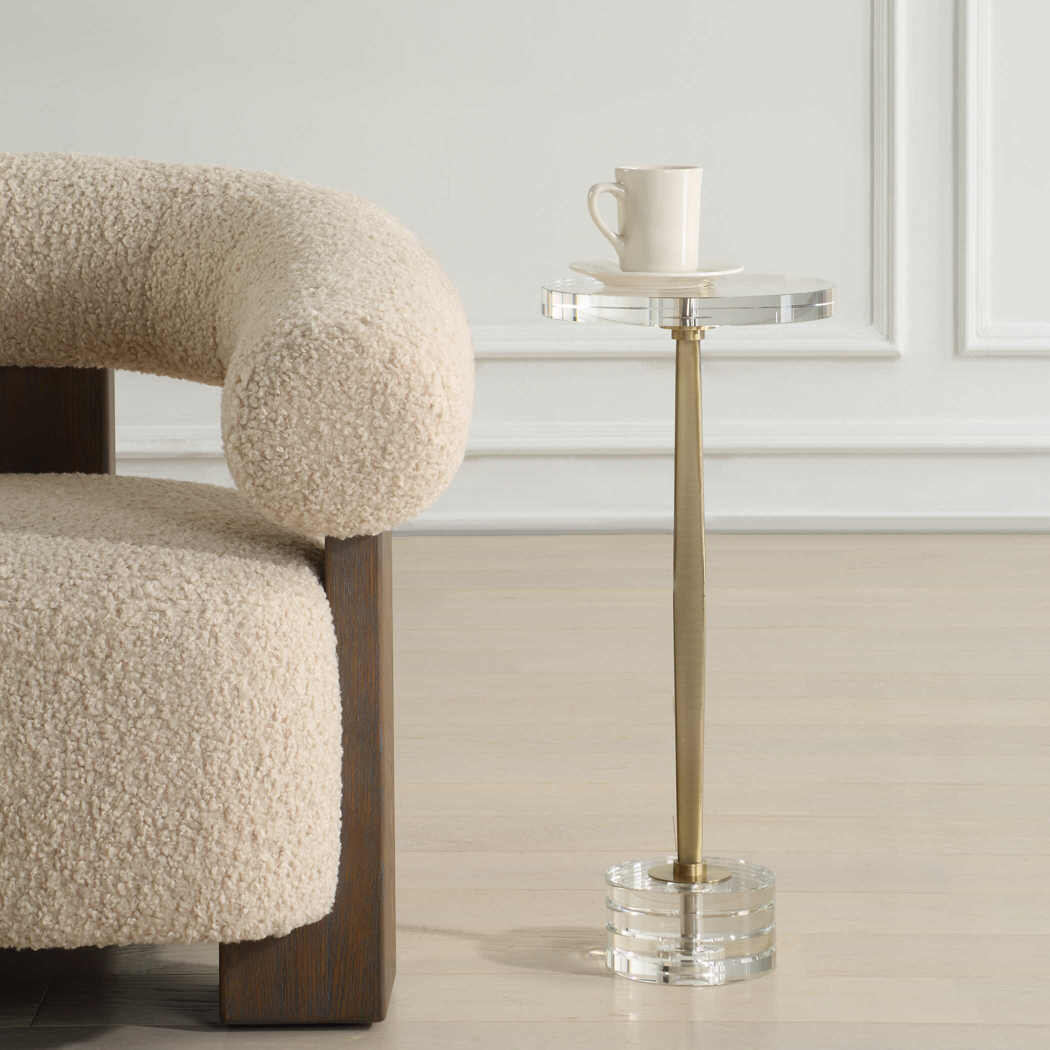 Groove Crystal Drink Table