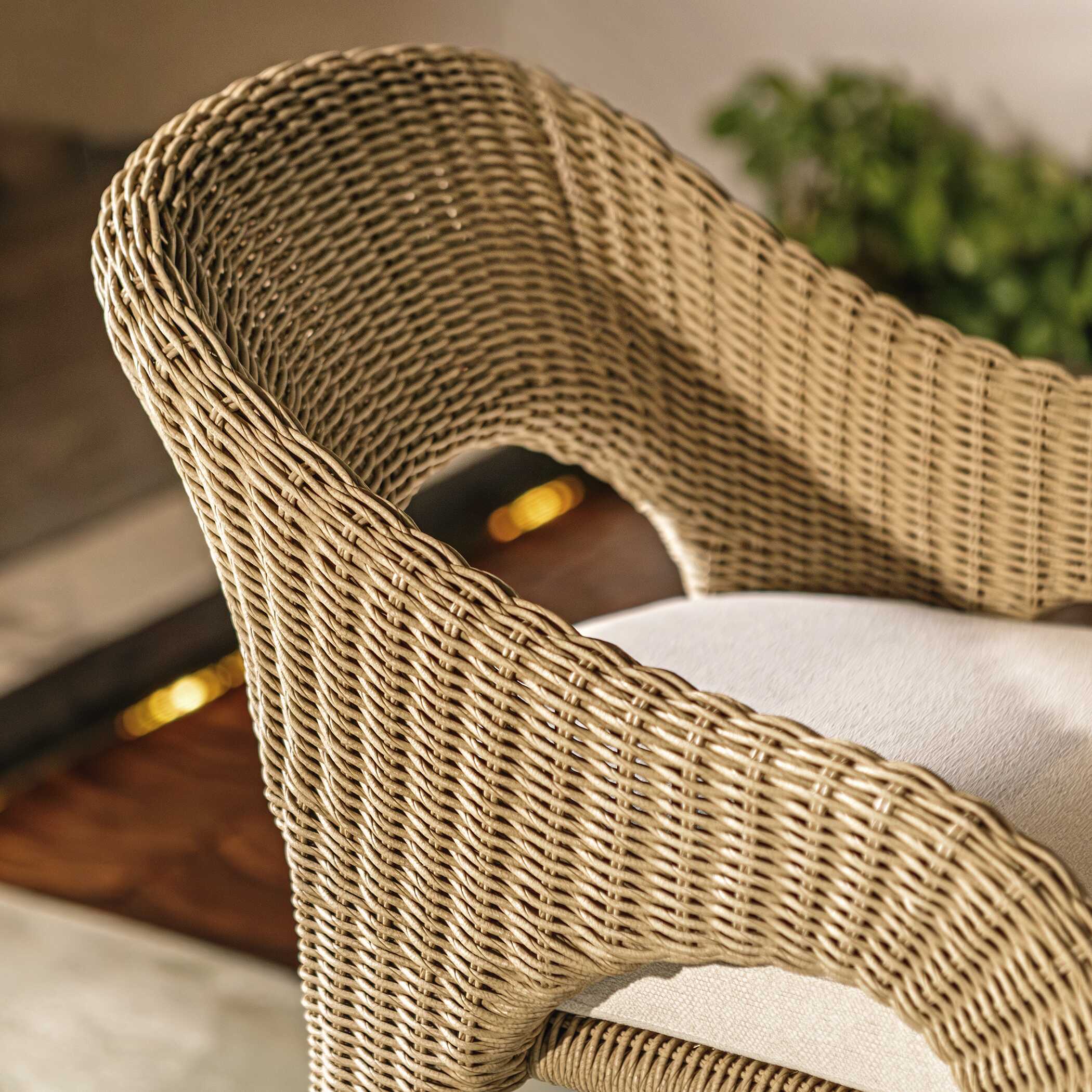 Kavali Outdoor Wicker Counter Stool