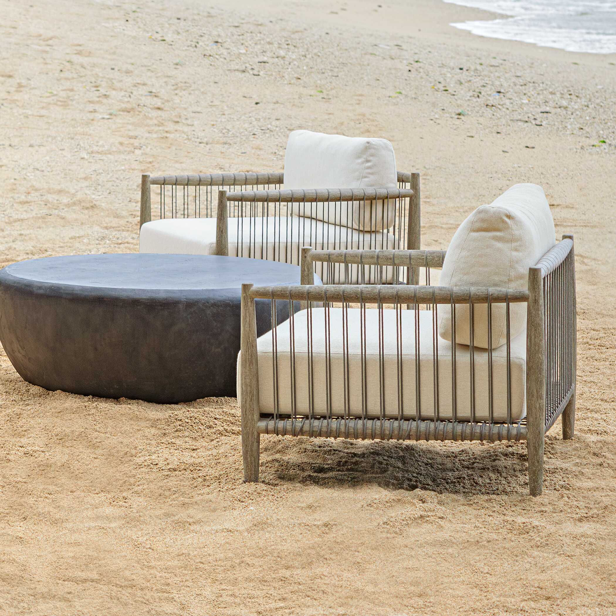 Borneo White Outdoor Lounge Chair