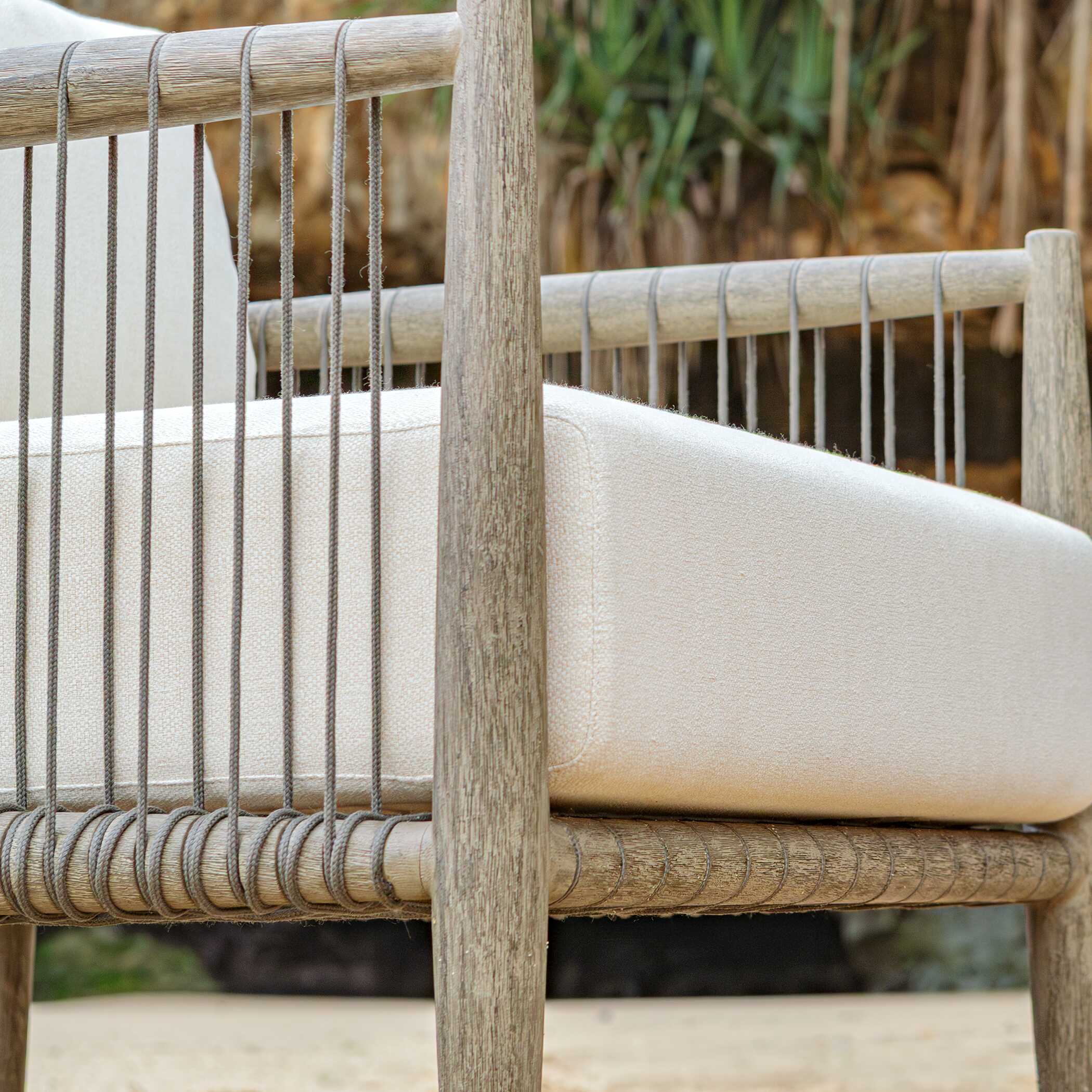 Borneo White Outdoor Lounge Chair