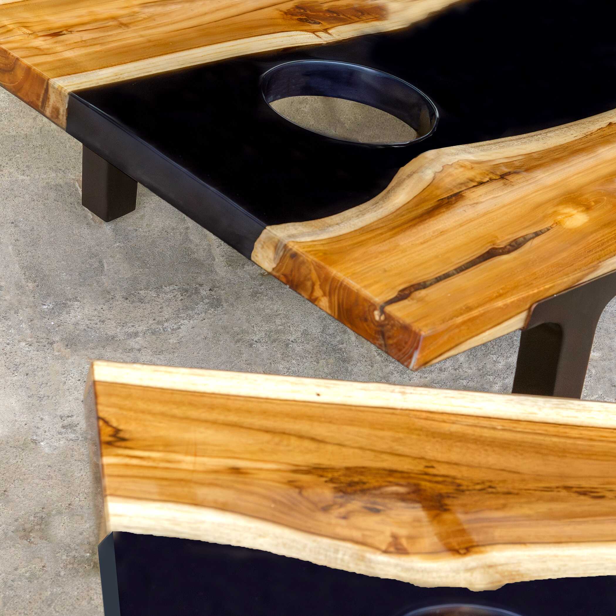 Clearwood Black Cornhole Game Set/2