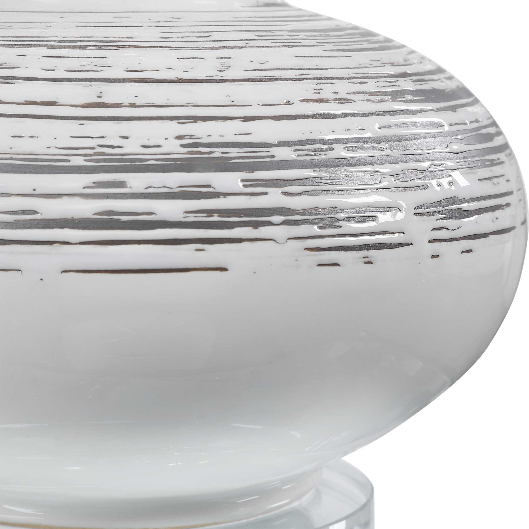 Lenta Off-White Accent Lamp