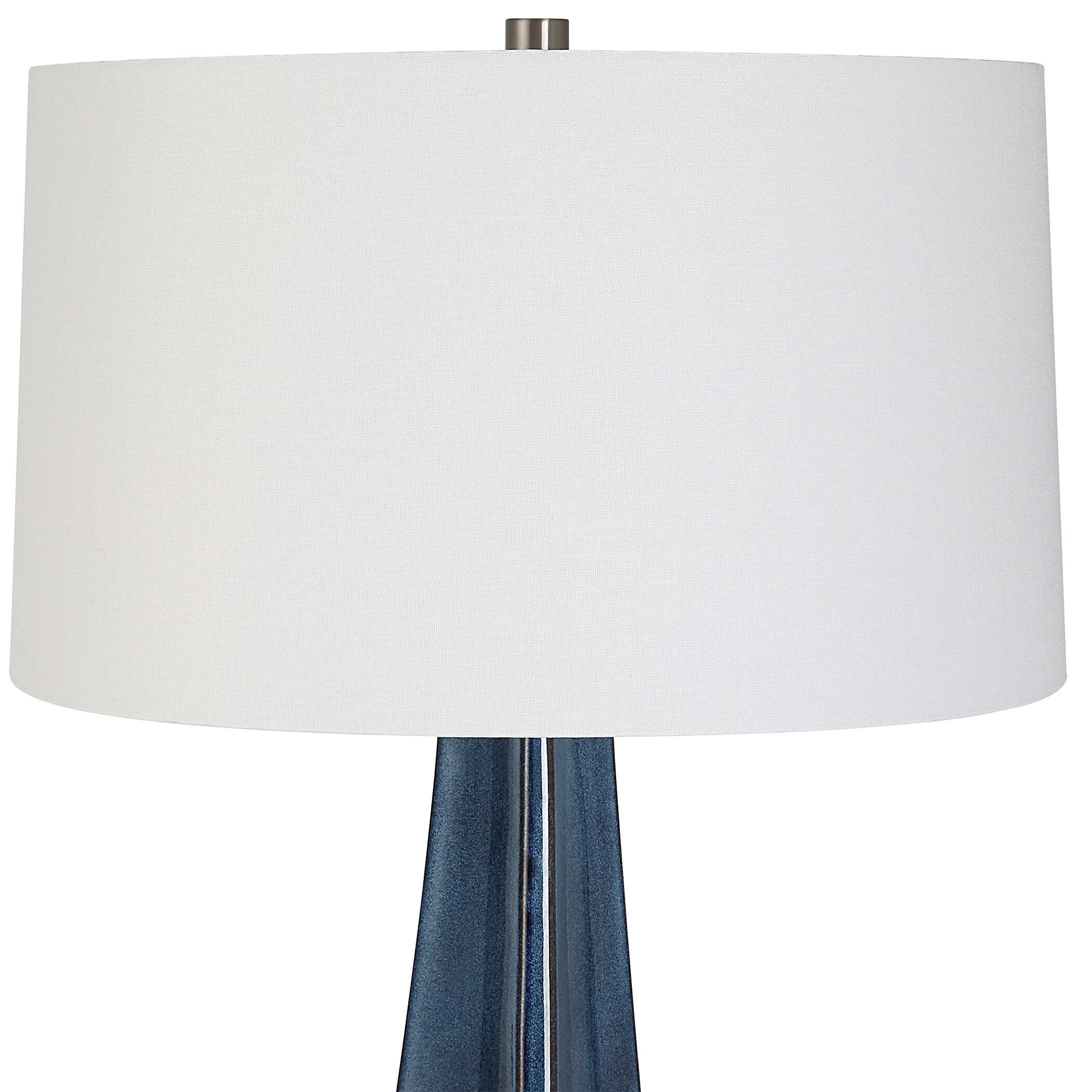 Teramo Scalloped Ceramic Table Lamp
