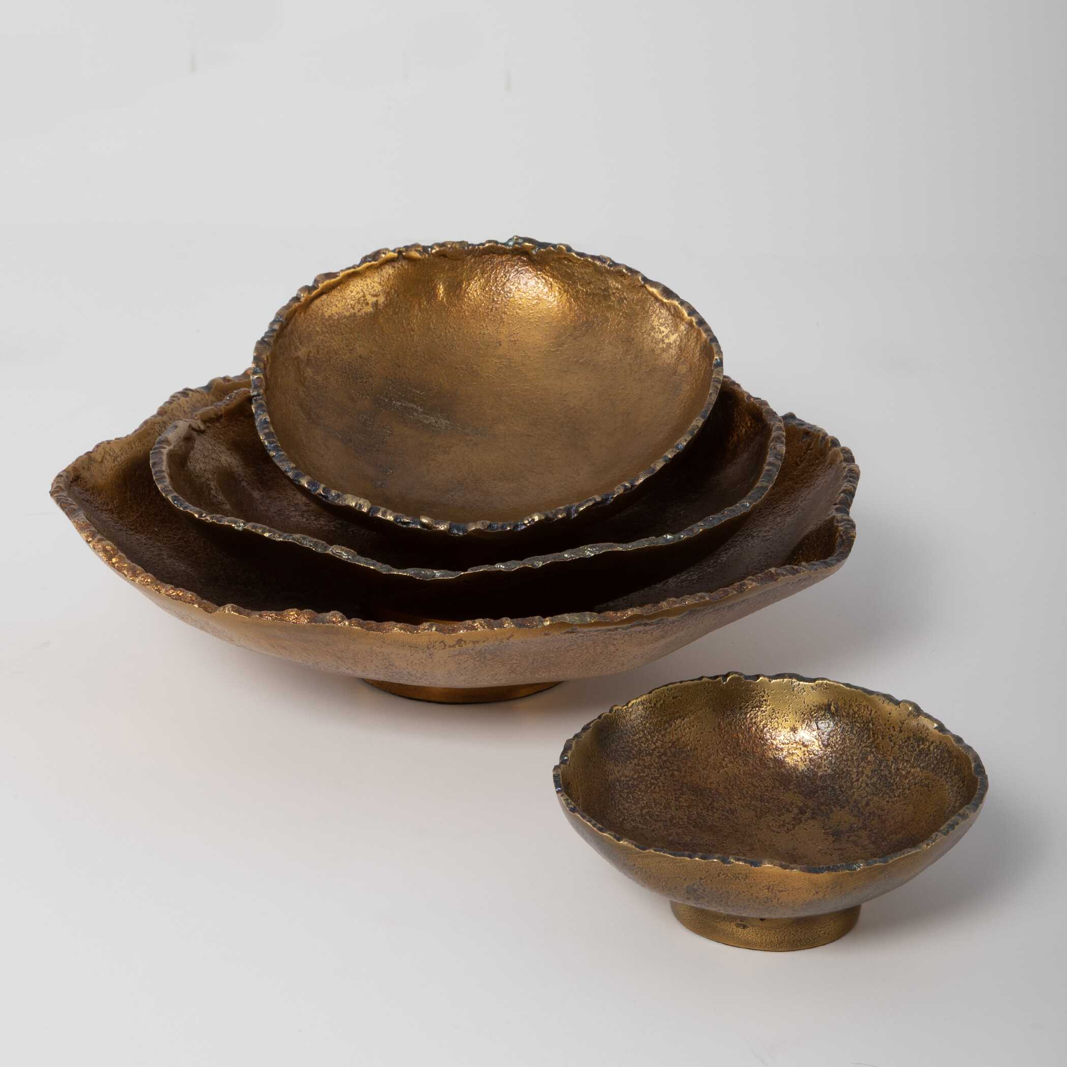 Lucky Coins Brass Wall Bowls Set/4