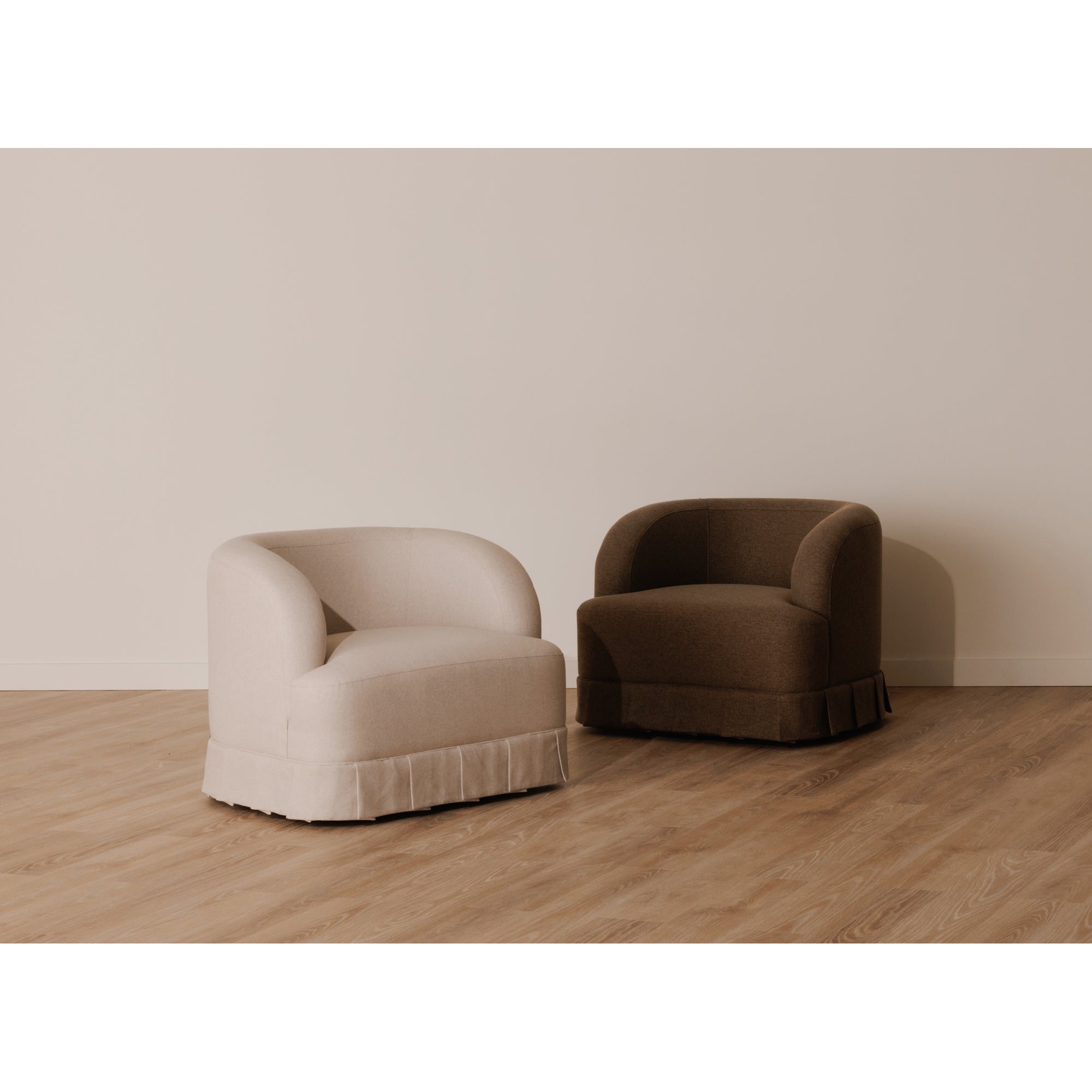 Maren Swivel Chair Beige
