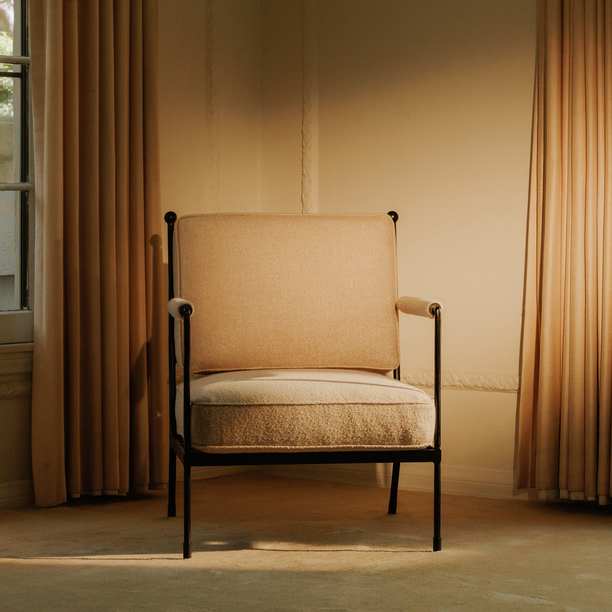 Vecchia Accent Chair Beige