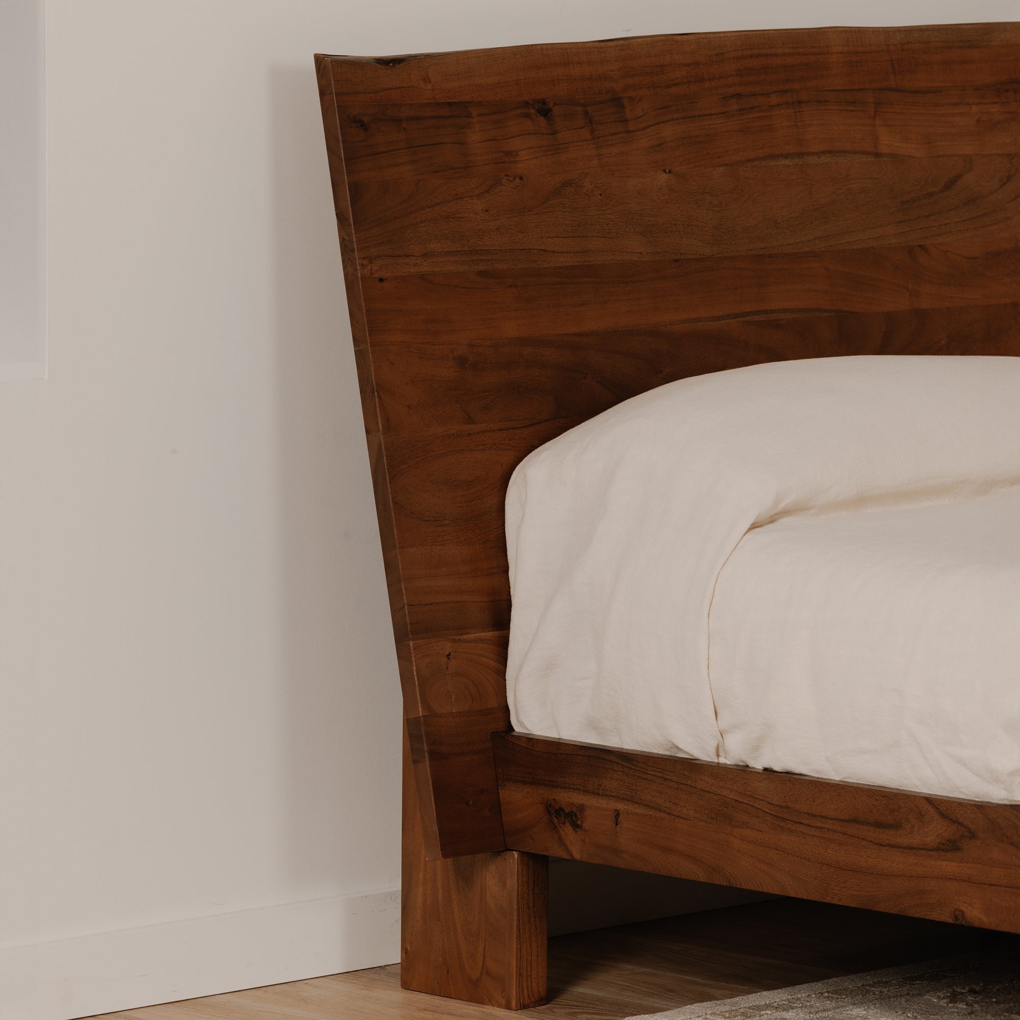 Bent Queen Size Bed Brown