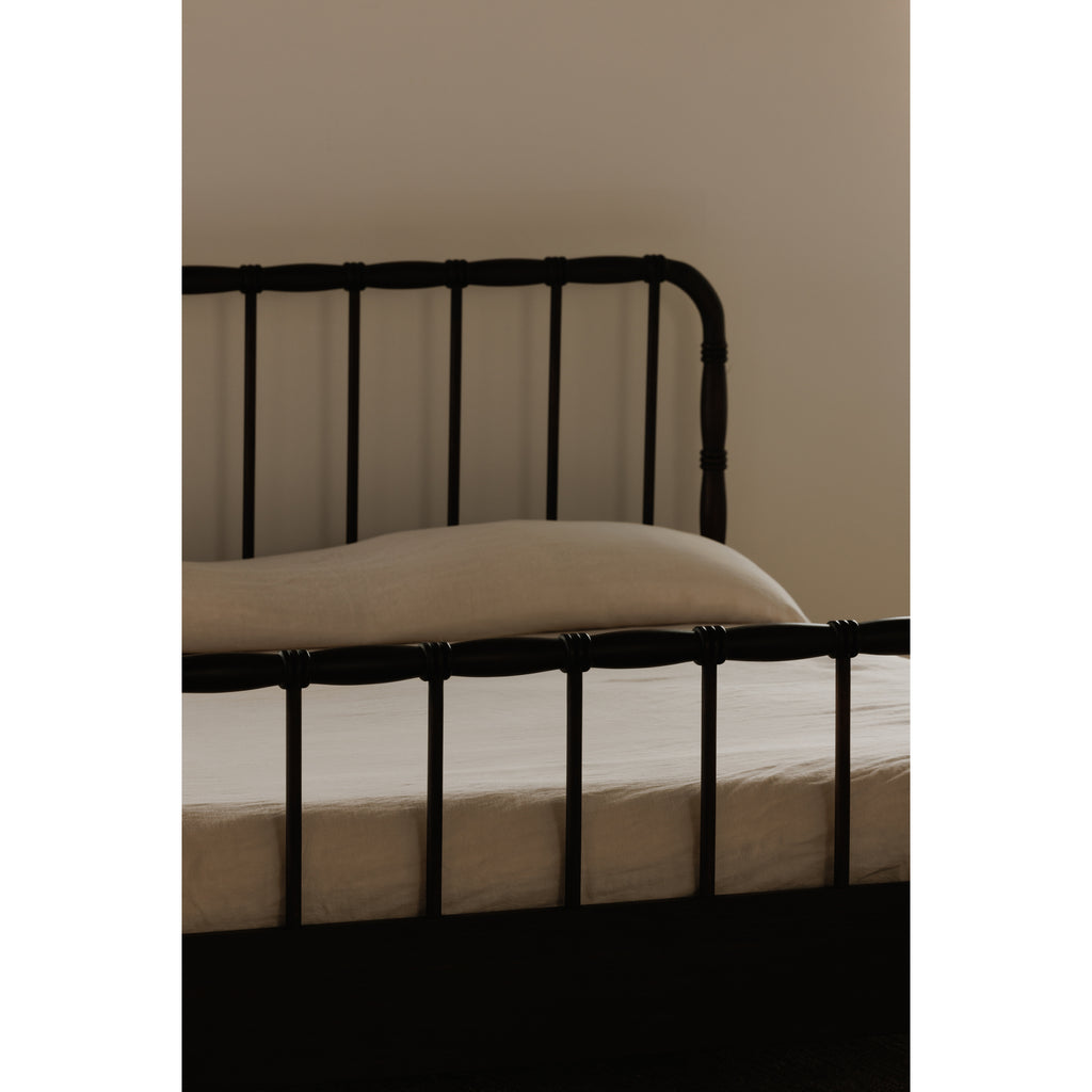Vivian Queen Bed Dark Brown