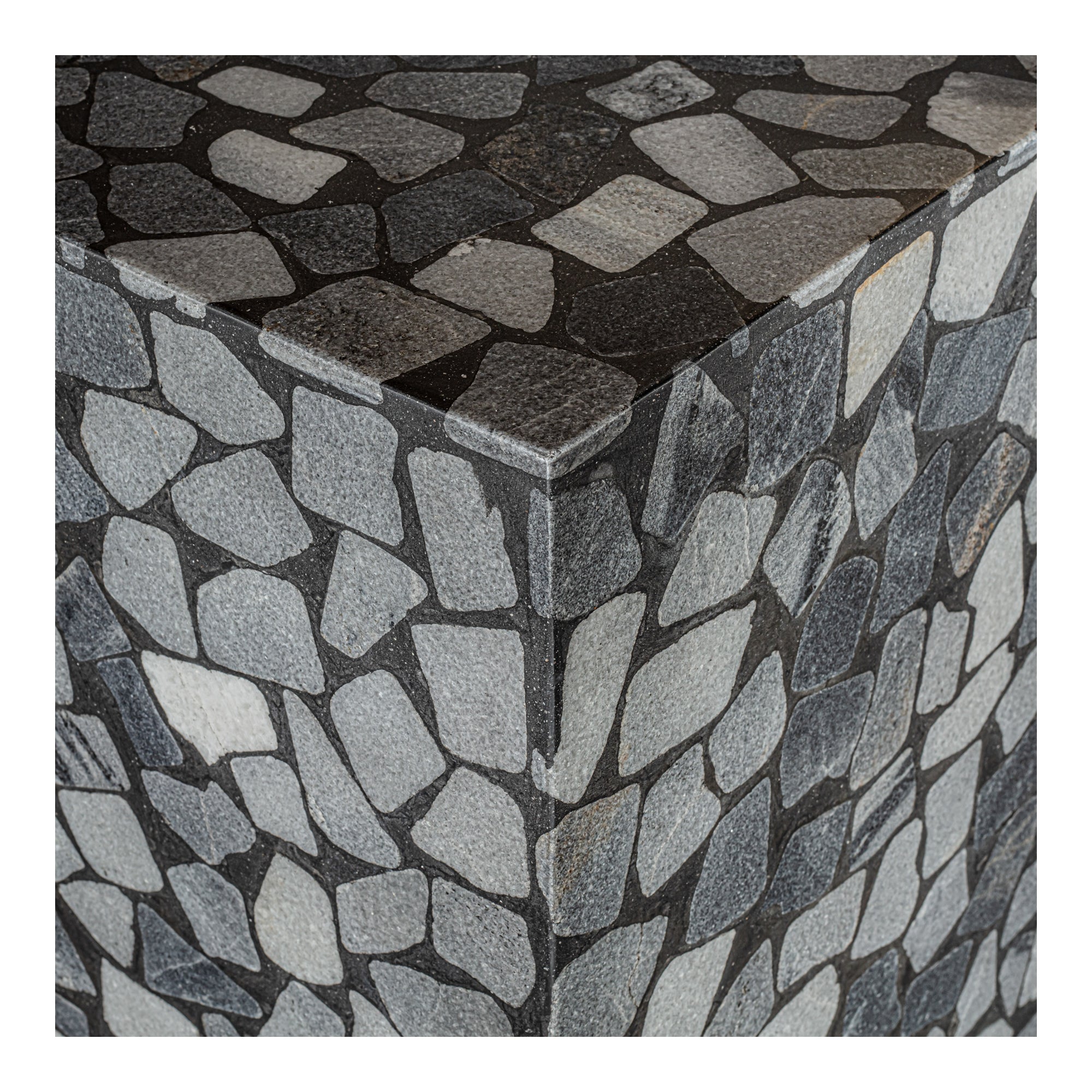 Kiri Outdoor Side Table Black