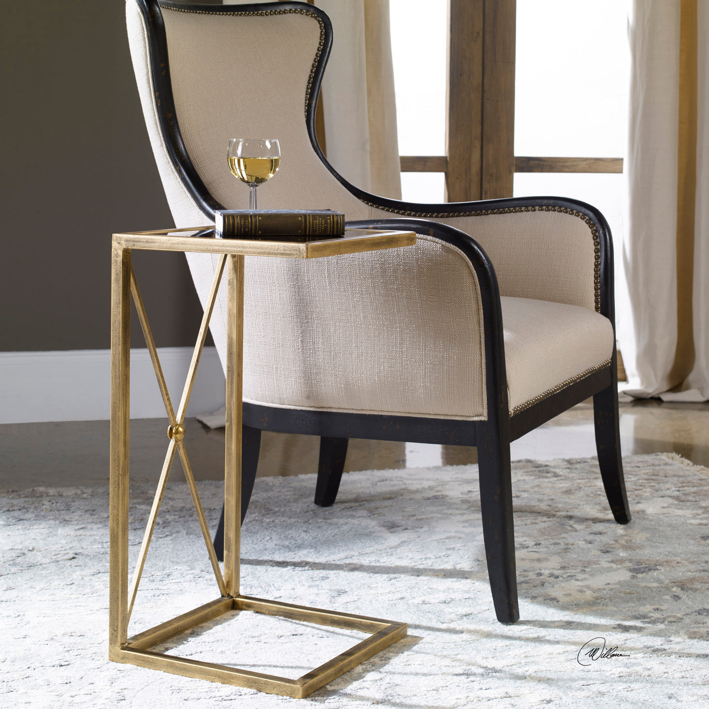 The Perfect Pull Up Table Featuring A Classic Black And Gold Color Combination In Lightly Antiqued Gold Iron With A Black ...