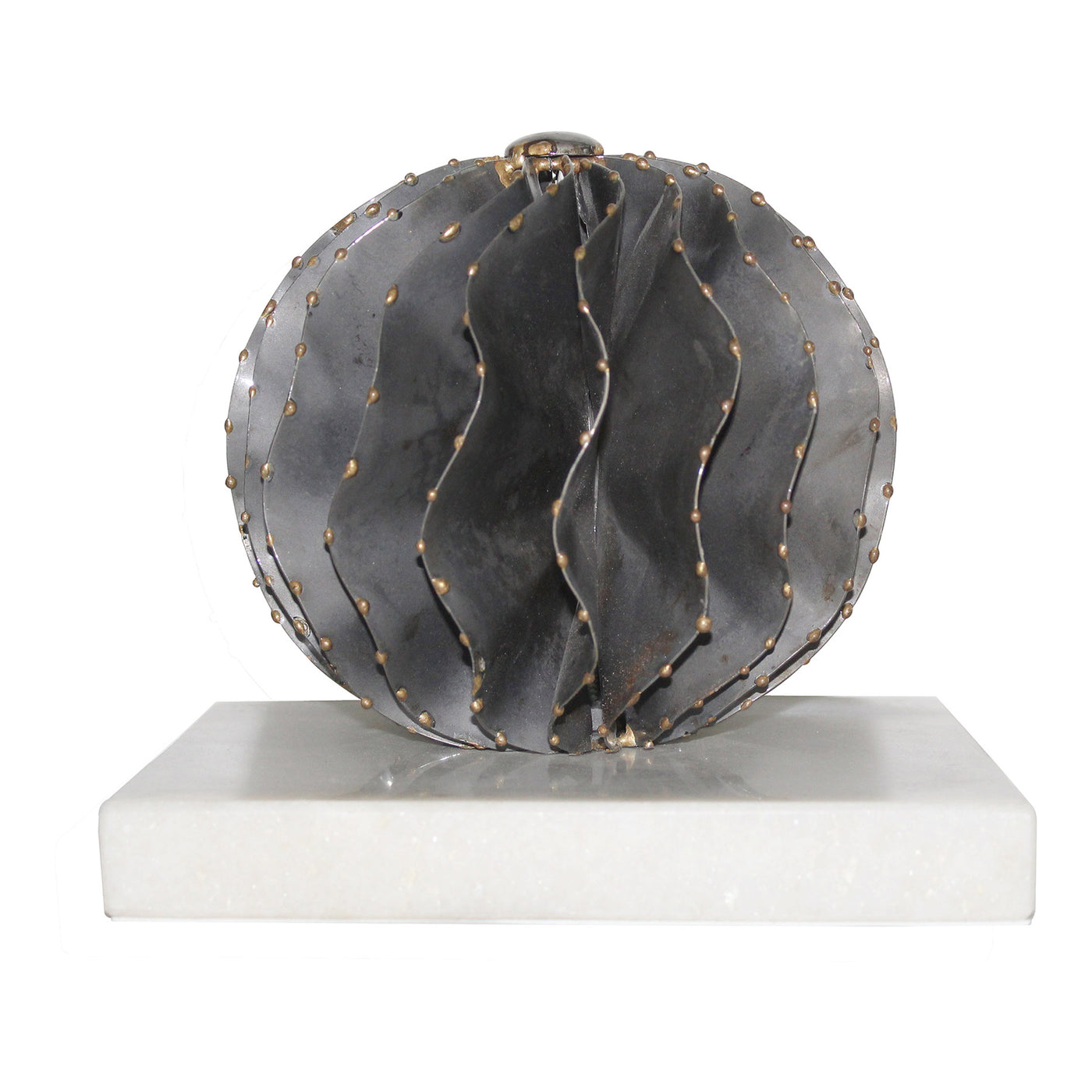 A piece perfect for additional decoration on your shelf. The Iron strips are welded together in a sphere and detailed with...